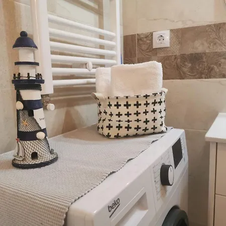 Apartament Blackandwhite Mamaia Nord 아파트 *