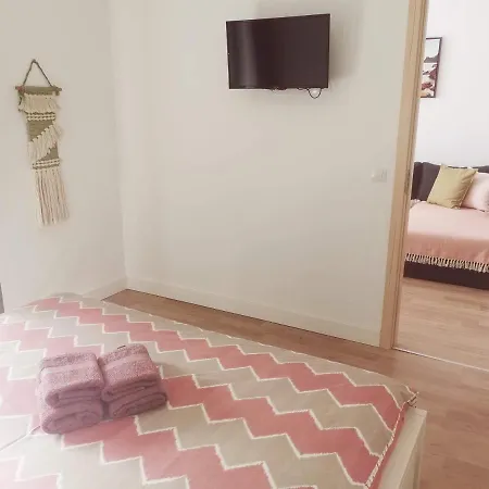 Apartament Blackandwhite Mamaia Nord 아파트 *