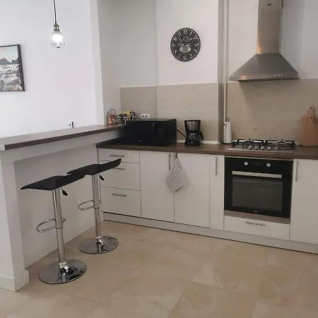 Apartament Blackandwhite Mamaia Nord * Năvodari